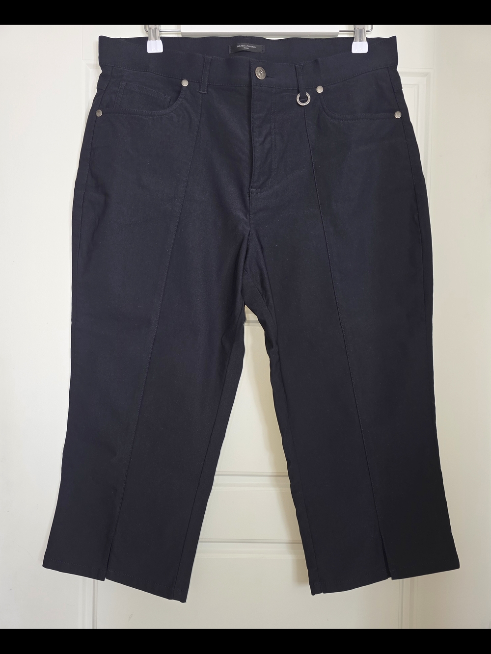 Simon Chang Black Cropped Pants Sz 14 NWOT